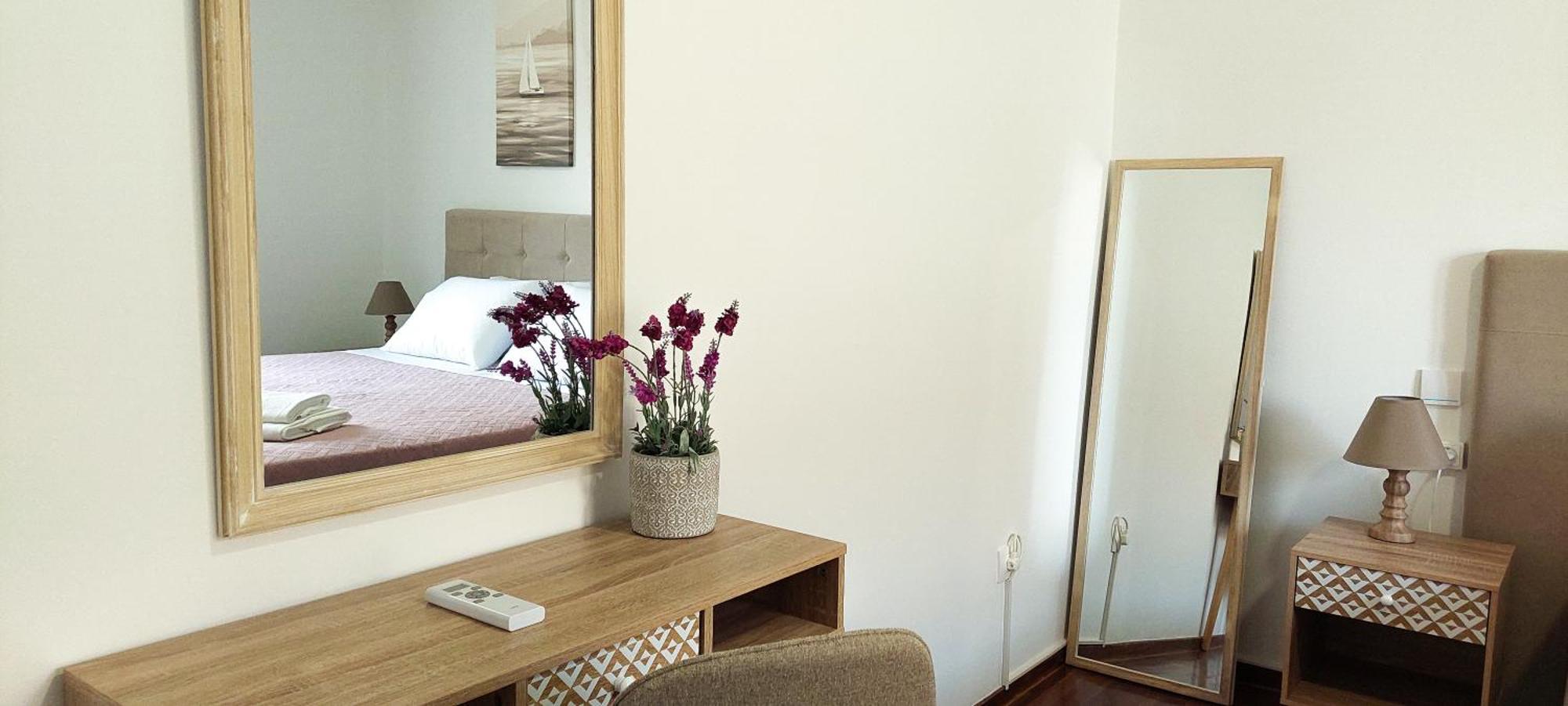 Penelope's House Apartment Mantouki